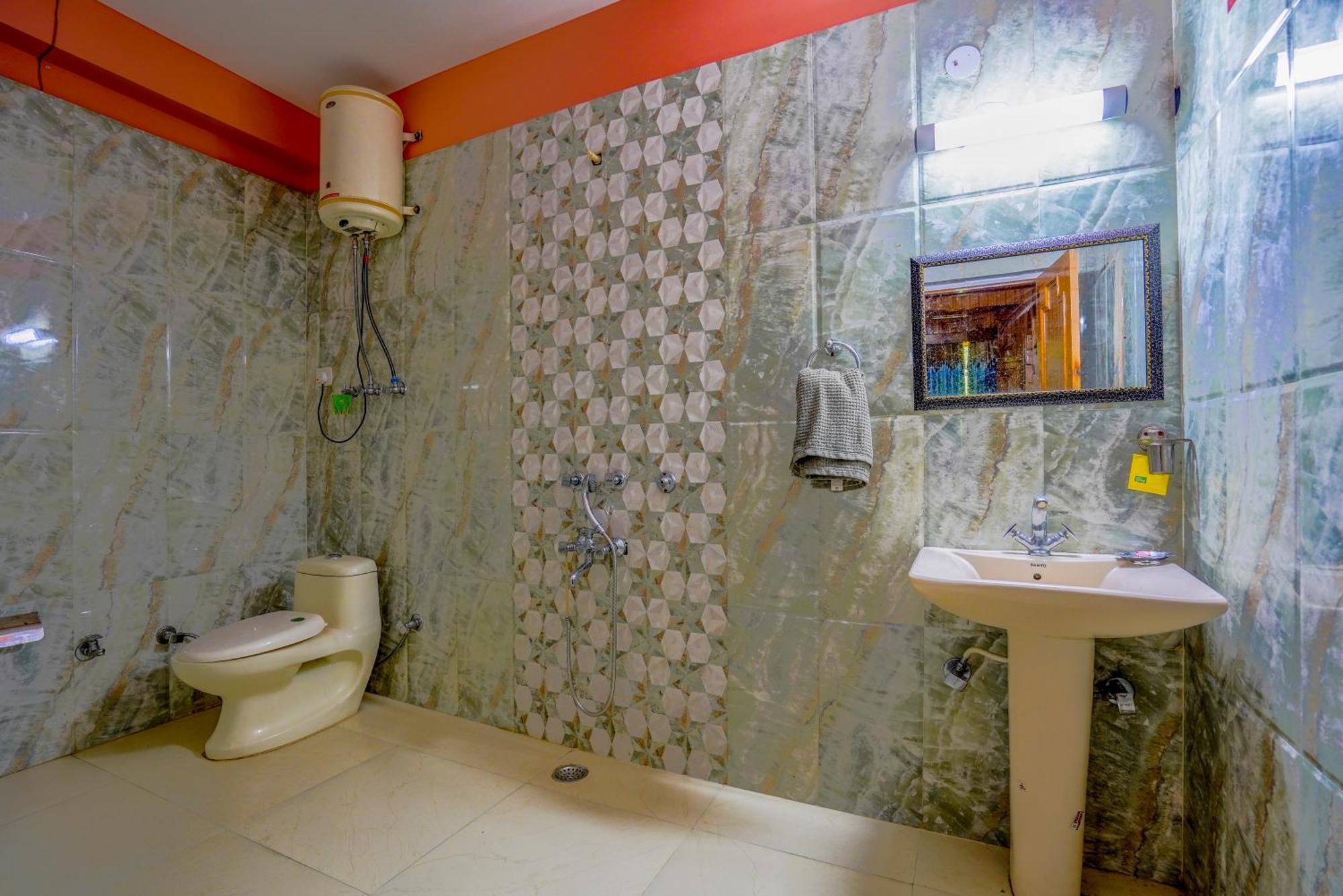 Woods Villa Cottages Manali - 1,2,3,4 Cottages & Villas Available In Manali With Scenic Mountain View Eksteriør bilde