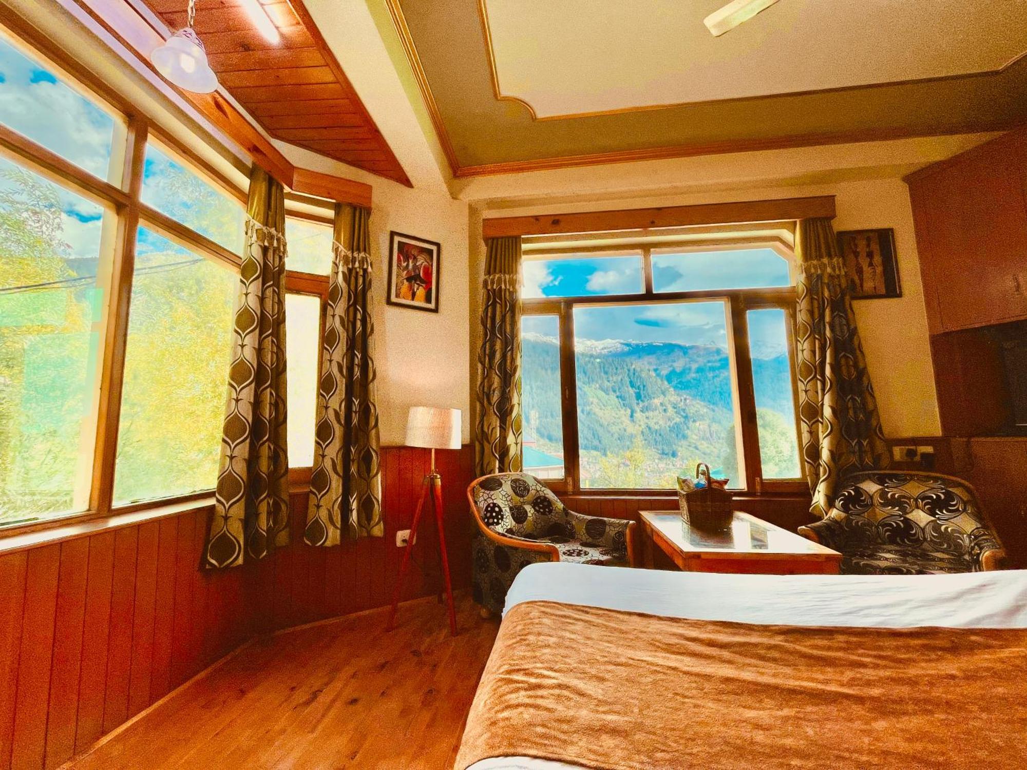 Woods Villa Cottages Manali - 1,2,3,4 Cottages & Villas Available In Manali With Scenic Mountain View Eksteriør bilde