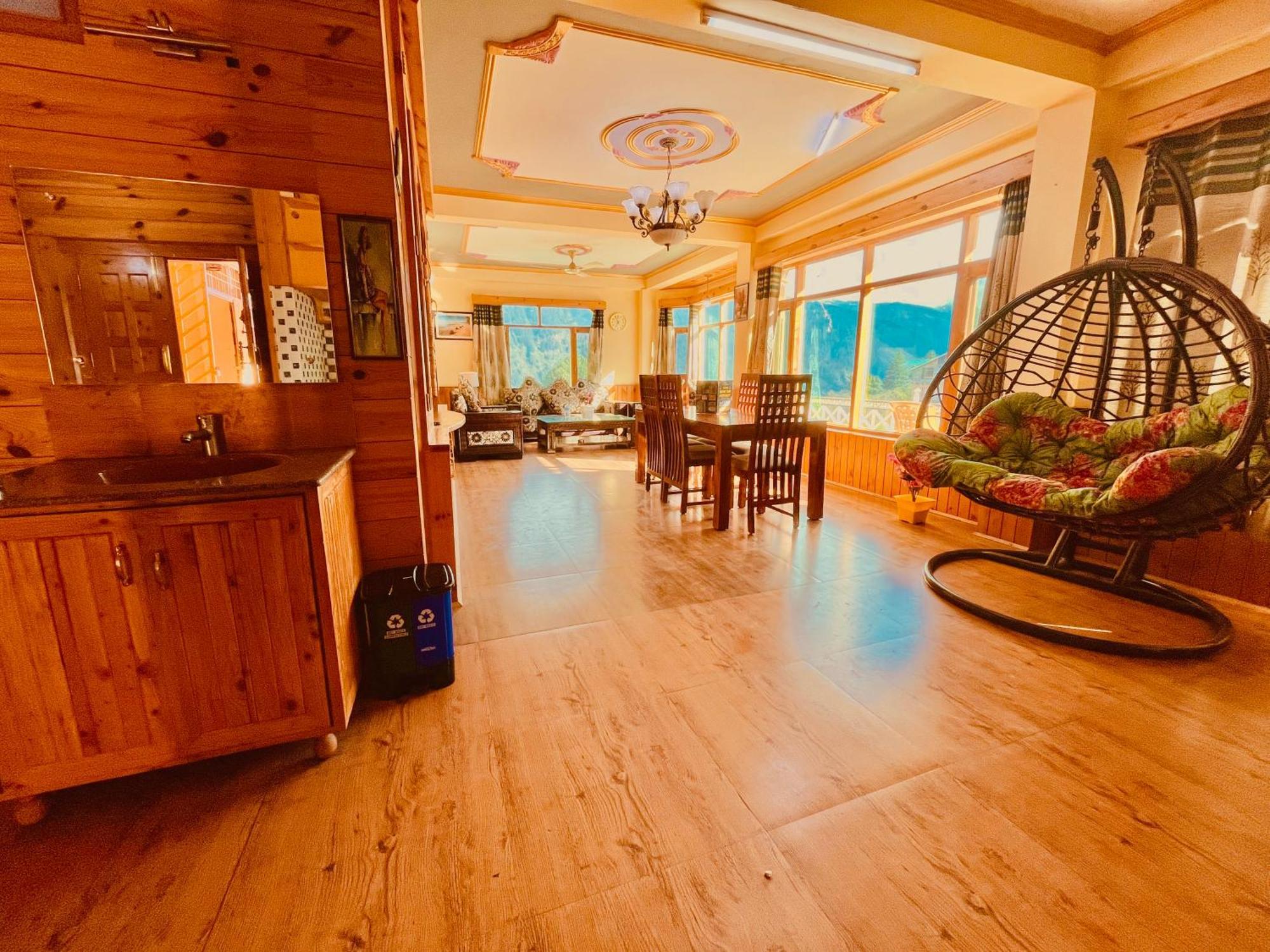 Woods Villa Cottages Manali - 1,2,3,4 Cottages & Villas Available In Manali With Scenic Mountain View Eksteriør bilde