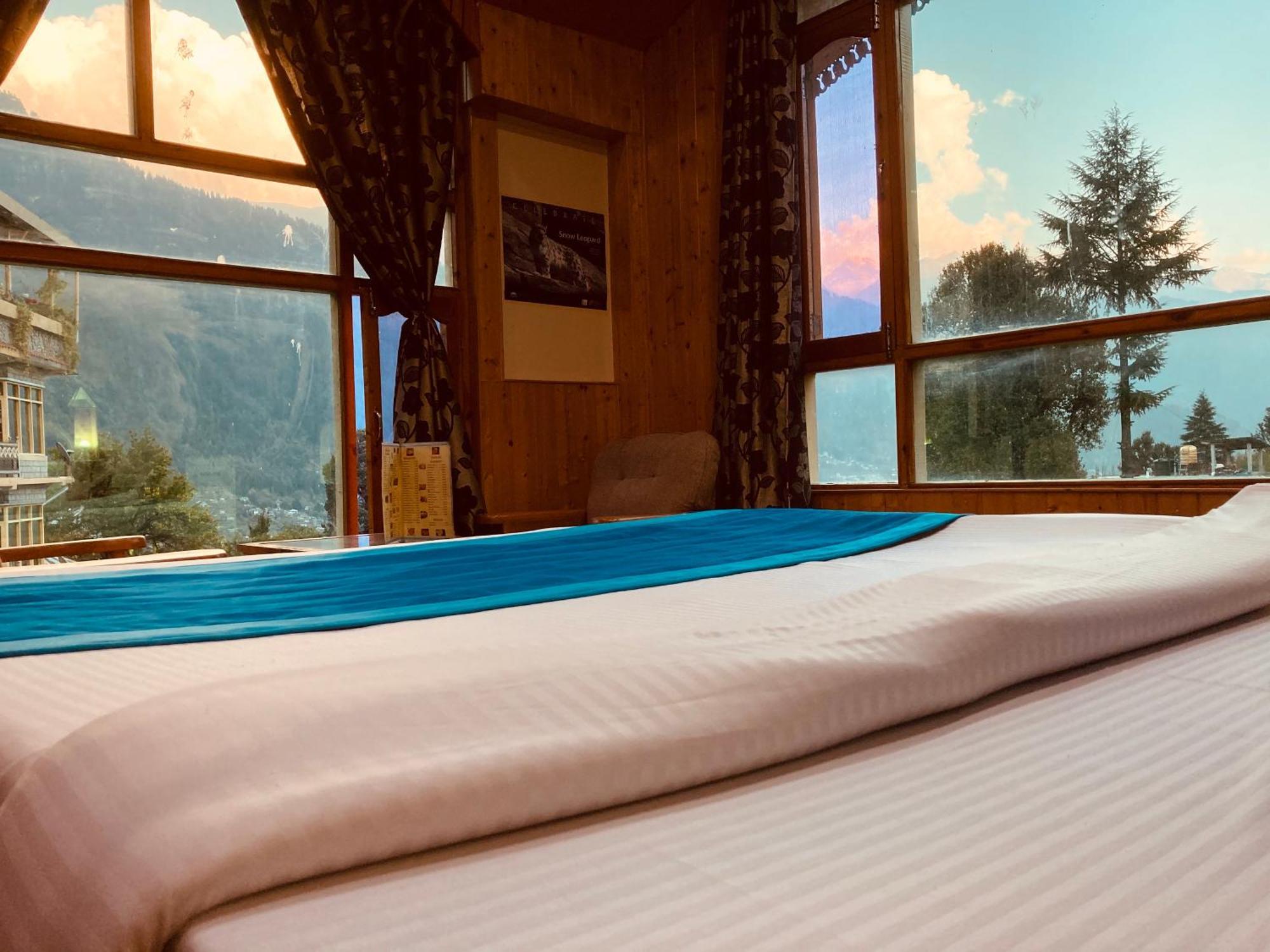Woods Villa Cottages Manali - 1,2,3,4 Cottages & Villas Available In Manali With Scenic Mountain View Eksteriør bilde