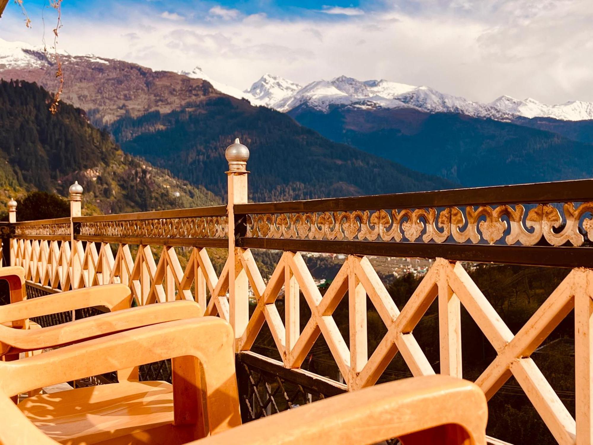 Woods Villa Cottages Manali - 1,2,3,4 Cottages & Villas Available In Manali With Scenic Mountain View Eksteriør bilde