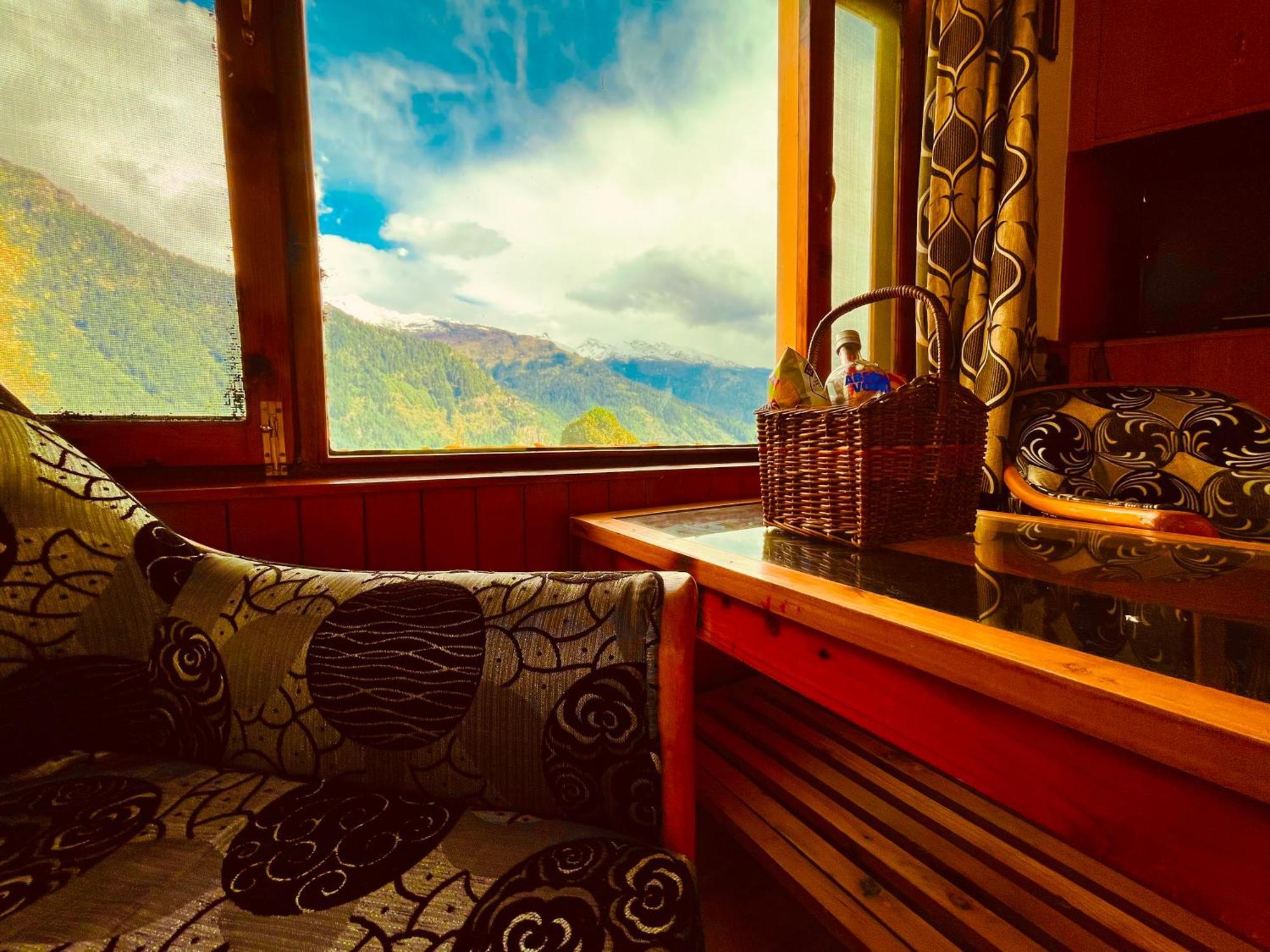 Woods Villa Cottages Manali - 1,2,3,4 Cottages & Villas Available In Manali With Scenic Mountain View Eksteriør bilde